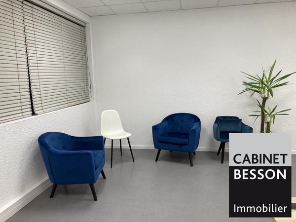 SASSENAGE, Avenue de Romans - Bureau à louer entièrement rénové - 11,20m² - 400€/mois CC *** Laurent ARDITO 06 89 11 99 67 ***