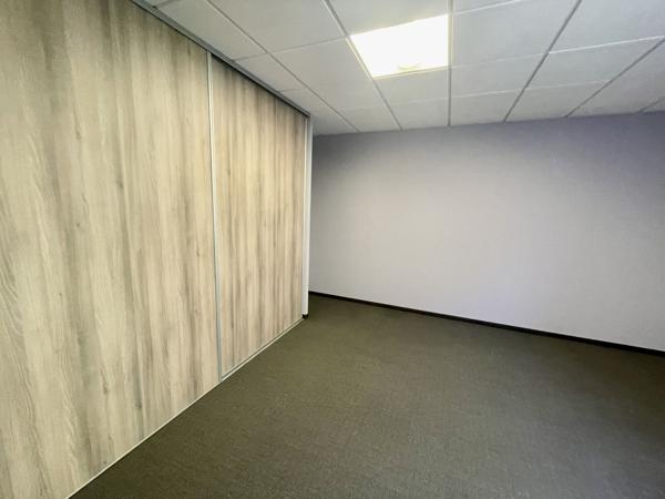 Bureaux à louer à SAINT JEAN DU CARDONNAY 76150