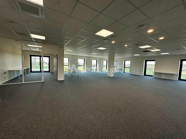 BUREAUX à LOUER de 390 m²
