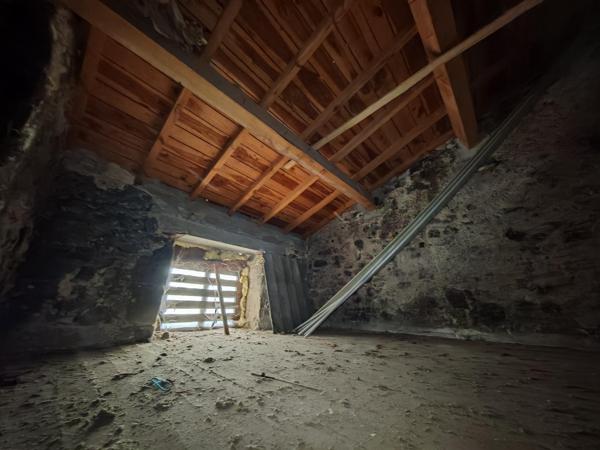 MAISON DE VILLAGE  – VERNOUX CENTRE (104 m² + garage + cave)