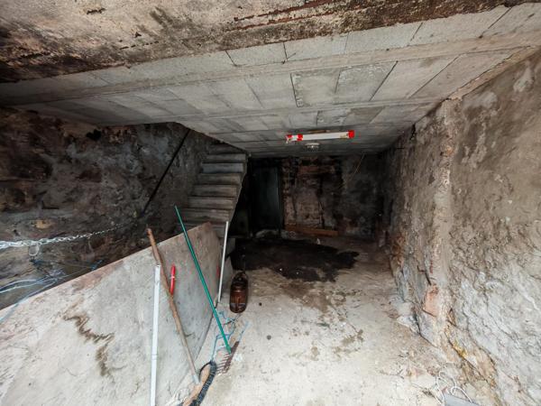 MAISON DE VILLAGE  – VERNOUX CENTRE (104 m² + garage + cave)