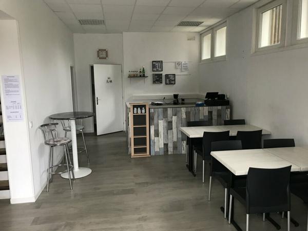 Bureaux 200 m² avec parking à 7 min de l'autoroute, opportunité unique !