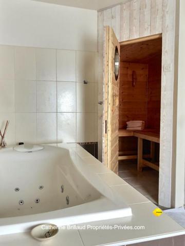 Maison Charentaise  de charme à Saint-Médard-d'Aunis  17220