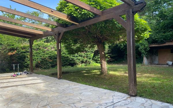 Maison à vendre    5 pièces •  Floirac