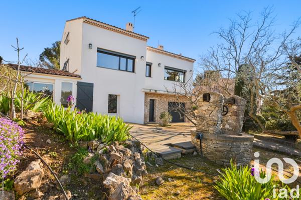 Maison à vendre 6 pièces 225 m² Carnoux-en-Provence