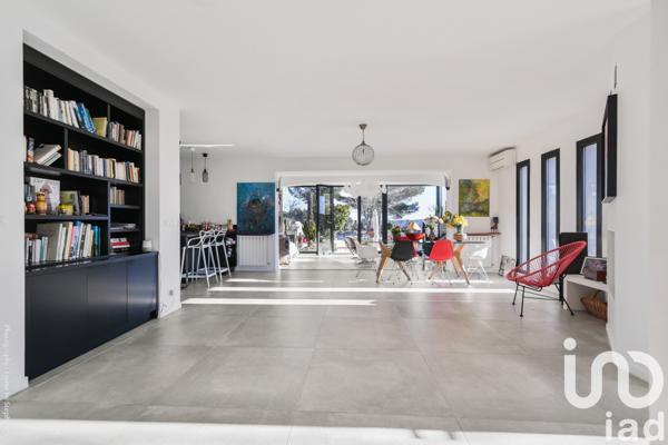 Maison à vendre 6 pièces 225 m² Carnoux-en-Provence