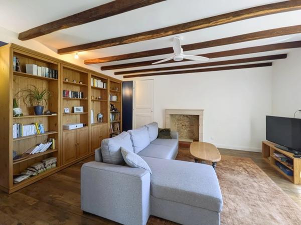 CHARME DE L’ANCIEN, BEAUX VOLUMES ET CONFORT MODERNE – 166 M² – 4 GRANDES CHAMBRES – TERRAIN DE 2 144 M²