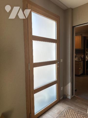 Maison construite en 1983 sur un terrain clos de 705 m² offrant une surface habitable de 75 m²....