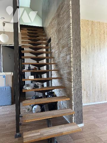 Maison construite en 1983 sur un terrain clos de 705 m² offrant une surface habitable de 75 m²....