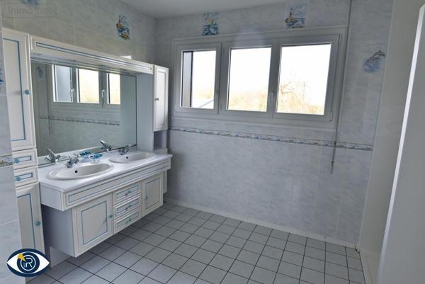 Maison à louer à Brée en Mayenne (53150), ref : 53004-L464