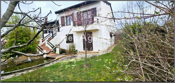 Maison à Dommartin, 69380 - 6 pièces 200m²