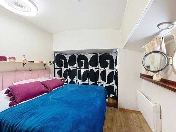 Péniche habitation - île de la Barthelasse - Avignon