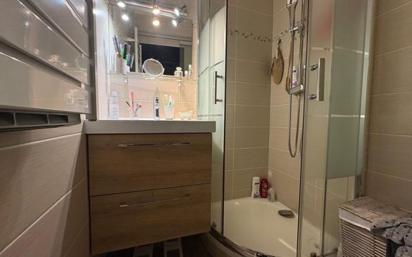 Appartement à vendre    3 pièces • 43 m2 Nice