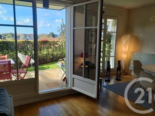 Appartement F3 à vendre  3 pièces - 65 m 2   DEAUVILLE  - 14