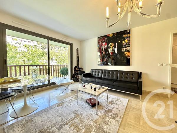 Appartement F3 à vendre  3 pièces - 65 m 2   DEAUVILLE  - 14