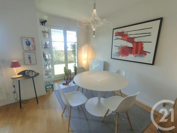 Appartement F3 à vendre  3 pièces - 65 m 2   DEAUVILLE  - 14