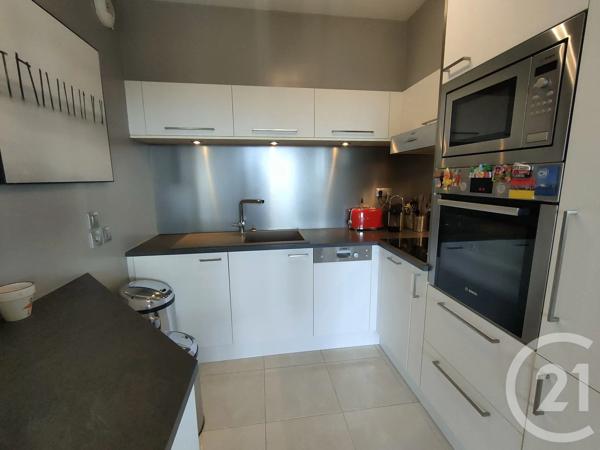 Appartement F3 à vendre  3 pièces - 65 m 2   DEAUVILLE  - 14