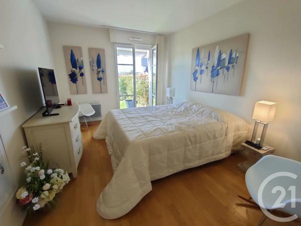 Appartement F3 à vendre  3 pièces - 65 m 2   DEAUVILLE  - 14