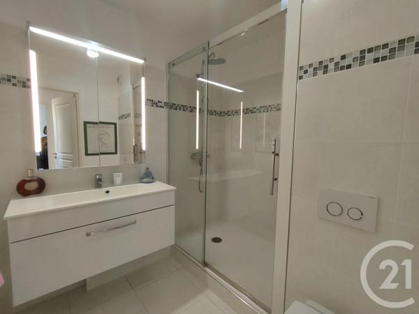 Appartement F3 à vendre  3 pièces - 65 m 2   DEAUVILLE  - 14