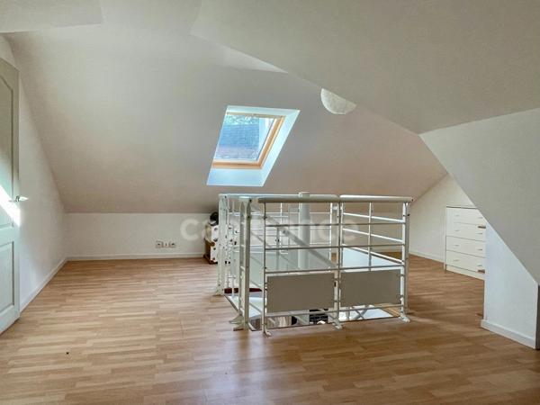 Maison de plain-pied spacieuse et lumineuse 7 pièces 5 chambres!