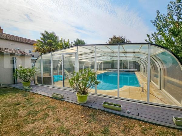 Propriété familiale avec grandes dépendances