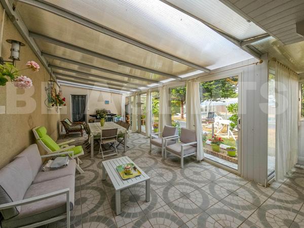 Propriété familiale avec grandes dépendances