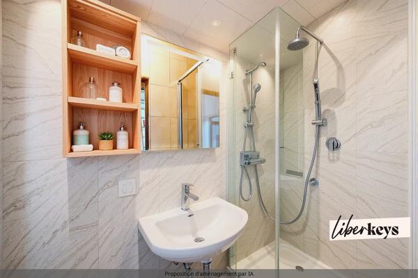 Proche Thoiry – Maison de village type triplex + 2 jardins + 2 parkings