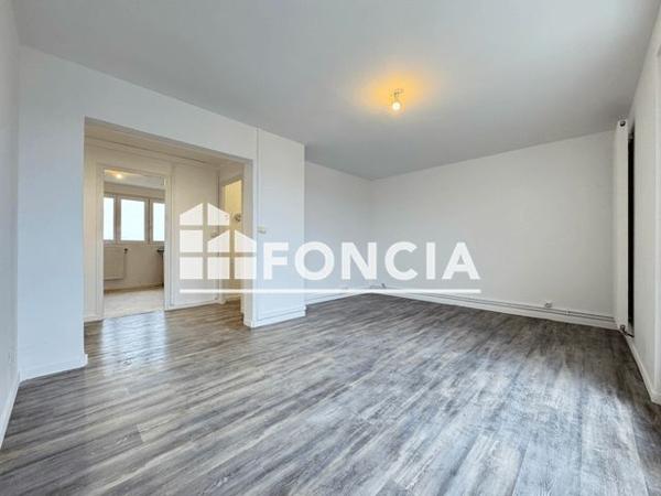 Location Appartement 3 pièces 61.4 m² - St Etienne Du Rouvray 76800