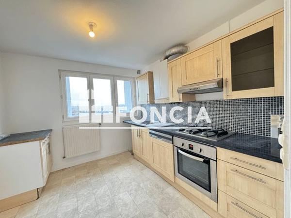 Location Appartement 3 pièces 61.4 m² - St Etienne Du Rouvray 76800