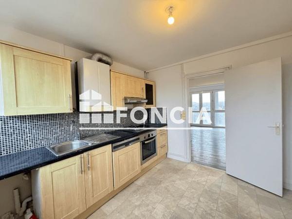 Location Appartement 3 pièces 61.4 m² - St Etienne Du Rouvray 76800