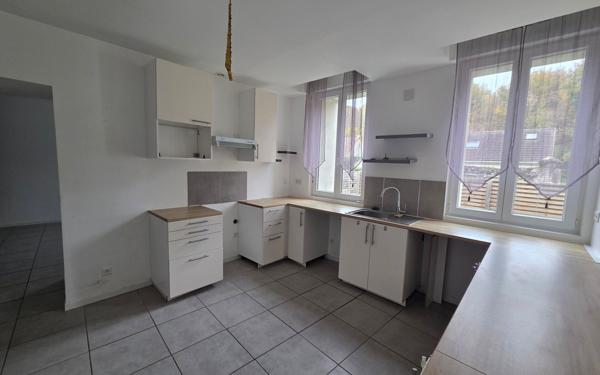 Maison à louer    3 pièces • 84,72 m2 Faÿ-lès-Nemours