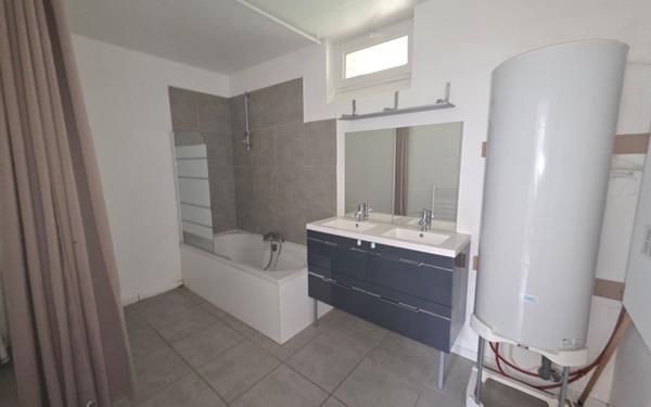 Maison à louer    3 pièces • 84,72 m2 Faÿ-lès-Nemours