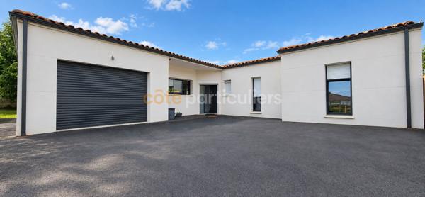 Vente
                Maison146 m² - 7 Pièces -
                    CHALLANS (85300)