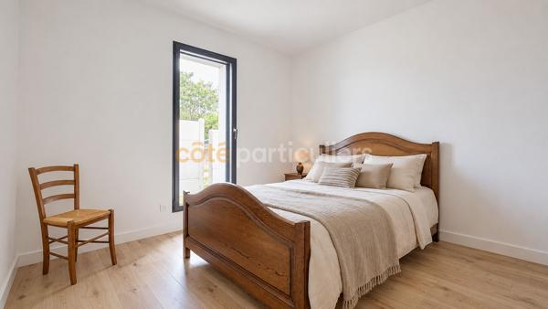 Vente
                Maison146 m² - 7 Pièces -
                    CHALLANS (85300)