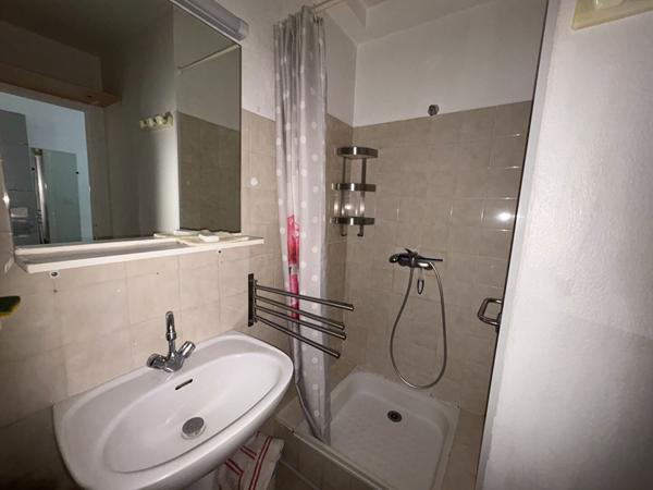 A louer - à l'année - T2 de 22m²