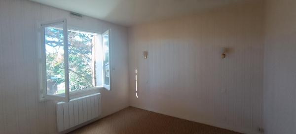 Maison 4 chambres très proche centre ville, gros potentiel