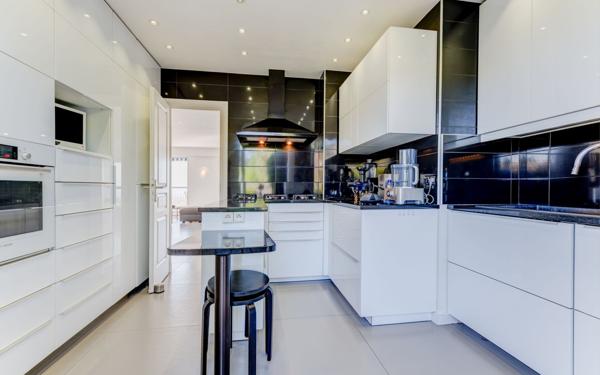 Appartement à vendre    4 pièces • 136,38 m2 Nice