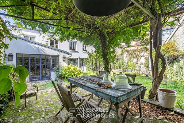 Elégante maison de famille avec jardin et maison d’amis au coeur de Senlis