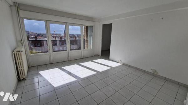 LILLE METRO BOIS BLANCS APPARTEMENT 61 M2 AVEC BALCON ET PARKING -