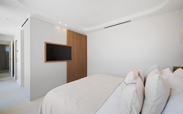 Maison à vendre    5 pièces •  Nice