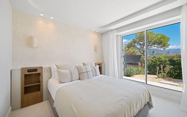 Maison à vendre    5 pièces •  Nice