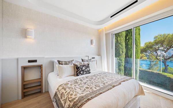 Maison à vendre    5 pièces •  Nice