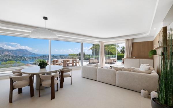 Maison à vendre    5 pièces •  Nice