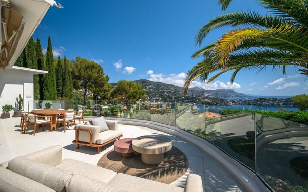 Maison à vendre    5 pièces •  Nice