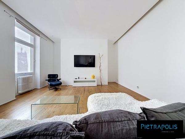 PLACE BELLECOUR - MAGNIFIQUE APPARTEMENT FAMILIAL