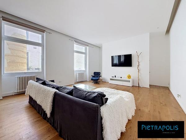 PLACE BELLECOUR - MAGNIFIQUE APPARTEMENT FAMILIAL