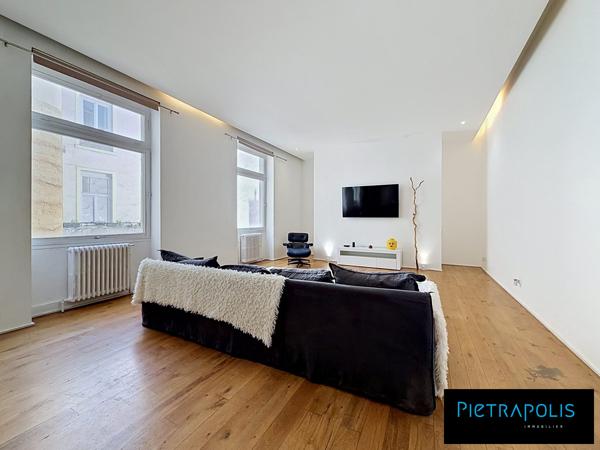 PLACE BELLECOUR - MAGNIFIQUE APPARTEMENT FAMILIAL