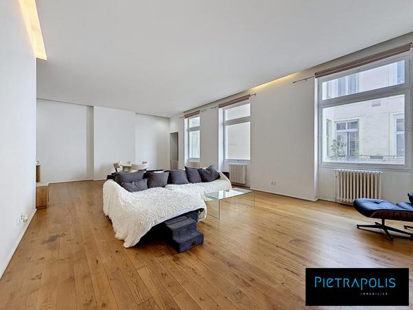 PLACE BELLECOUR - MAGNIFIQUE APPARTEMENT FAMILIAL