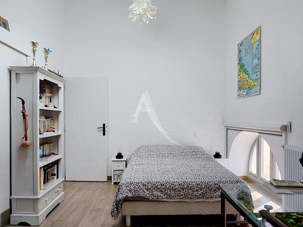 Proche centre ville et verdun,duplex ,3 chambres ,2 sde,2 parkings sécurisés
