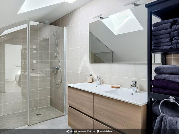 Proche centre ville et verdun,duplex ,3 chambres ,2 sde,2 parkings sécurisés